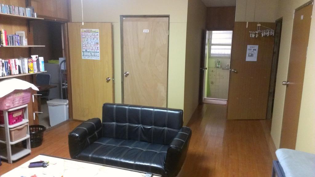 Koza Share House Otel Okinawa Dış mekan fotoğraf
