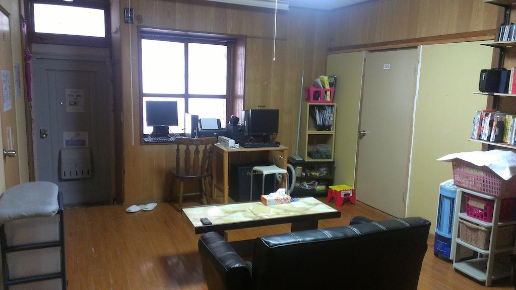 Koza Share House Otel Okinawa Dış mekan fotoğraf